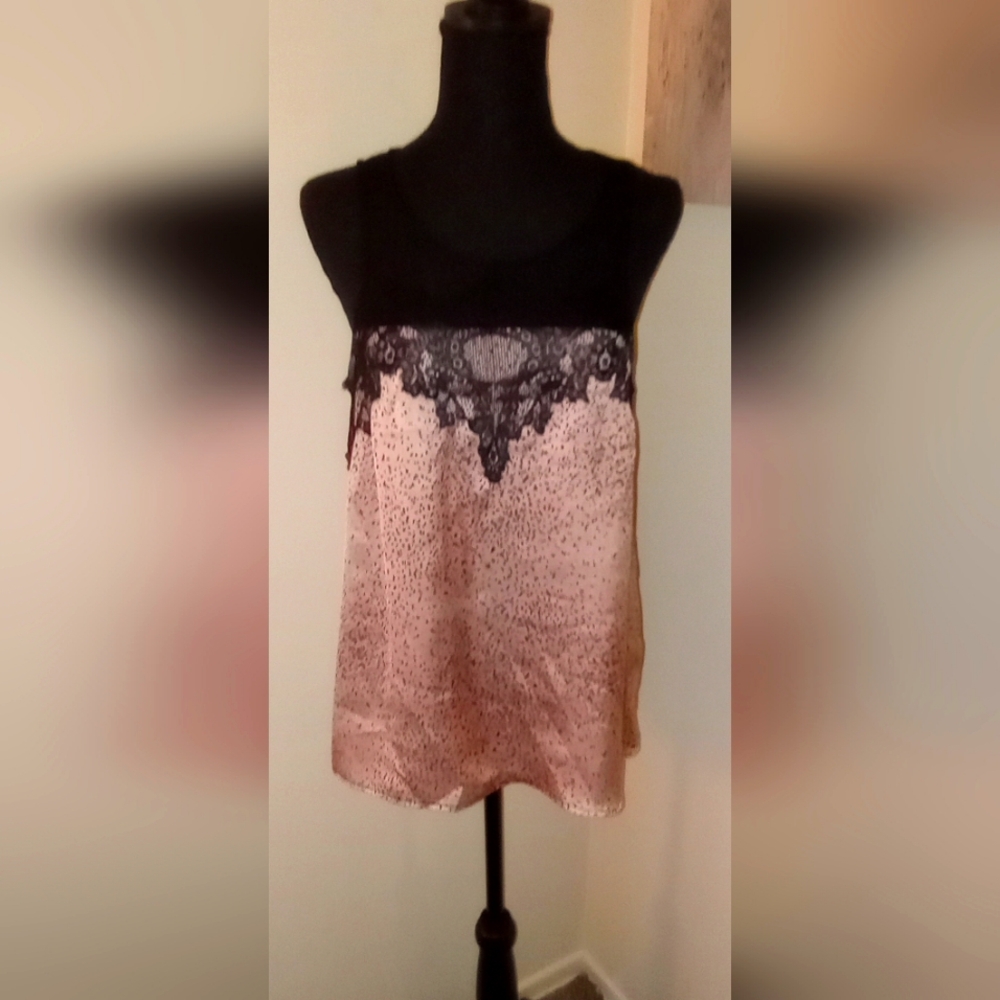 🍒Maurice Black lace and pink chemise top Sz LG. EUC